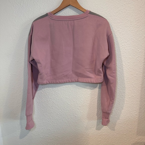 Gymshark Women's Pink Logo Crop Sweatshirt - Picture 3 of 4